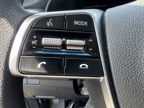 Used 2020 Kia Sorento LX image 18