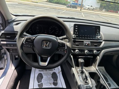 Used 2019 Honda Accord LX image 28