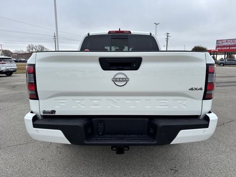 New 2026 Nissan Frontier SV w/ SV Convenience Package image 4
