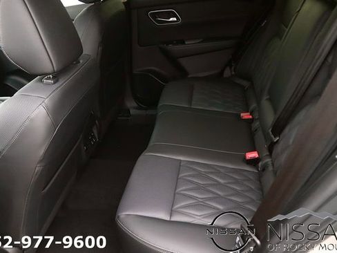 New 2026 Nissan Rogue Platinum w/ Platinum Premium Package AWD/4WD image 14