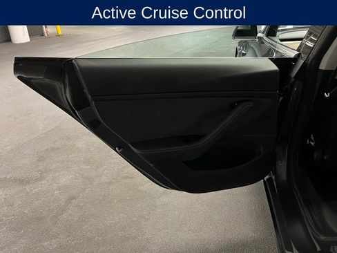 Used 2019 Tesla Model 3 Long Range image 17