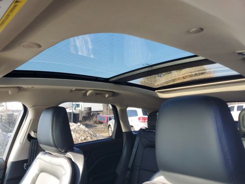 New 2026 Lincoln Corsair Premiere image 11