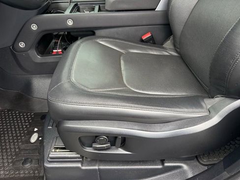 Used 2023 Land Rover Defender 90 X-Dynamic SE AWD/4WD image 7