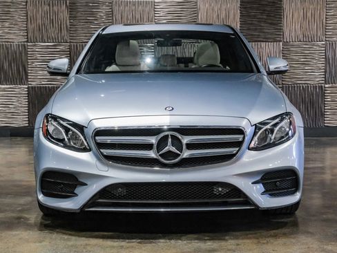Used 2017 Mercedes-Benz E 300 image 6