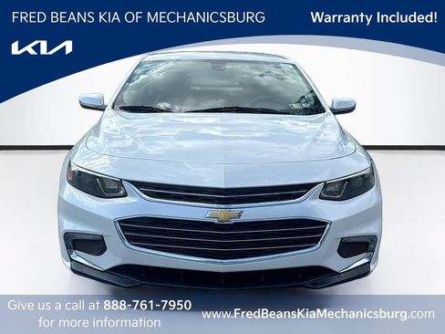 Used 2016 Chevrolet Malibu LT FWD image 2