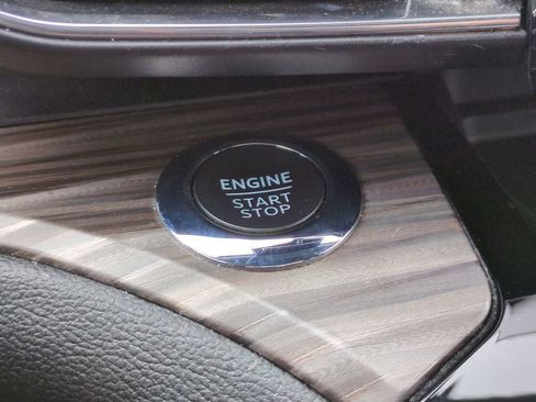 Used 2022 Ford Explorer Limited w/ Equipment Group 301A RWD image 34