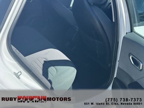 Used 2025 Kia K4 EX image 23