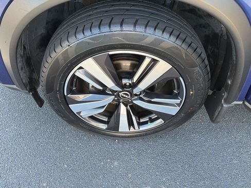 Used 2023 Nissan Rogue Platinum AWD/4WD image 39