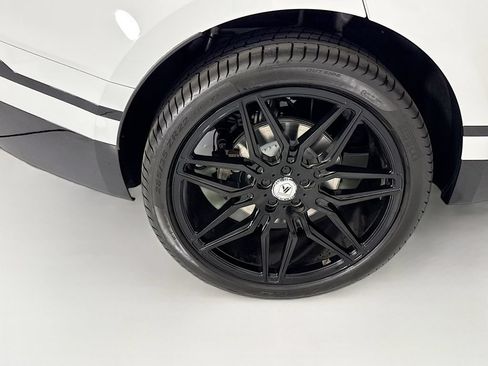 Certified 2023 Land Rover Range Rover Velar R-Dynamic S AWD/4WD image 32