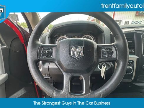 Used 2019 RAM 1500 Classic SLT image 30