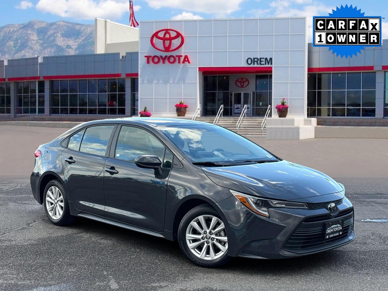 Used 2026 Toyota Corolla LE w/ LE Premium Package FWD image 1