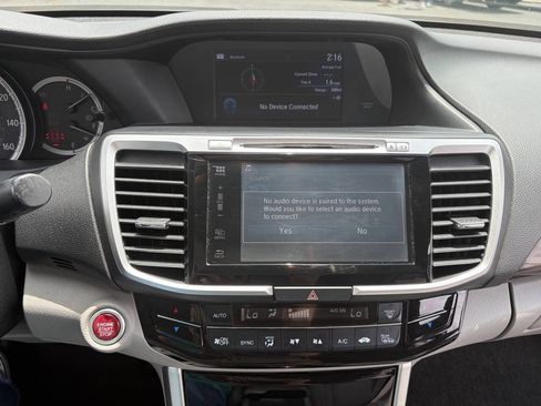 Used 2017 Honda Accord EX-L image 18