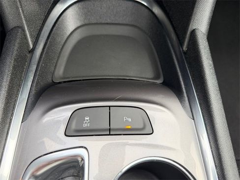 Used 2024 Chevrolet Malibu LT image 23