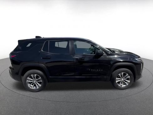 Used 2025 Chevrolet Equinox LT FWD image 16