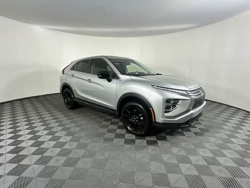 New 2026 Mitsubishi Eclipse Cross LE image 3
