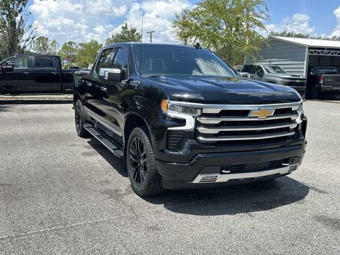 Certified 2023 Chevrolet Silverado 1500 High Country AWD/4WD image 8