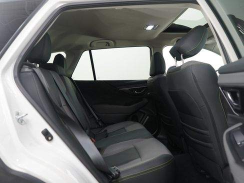 Used 2025 Subaru Outback Onyx Edition image 12