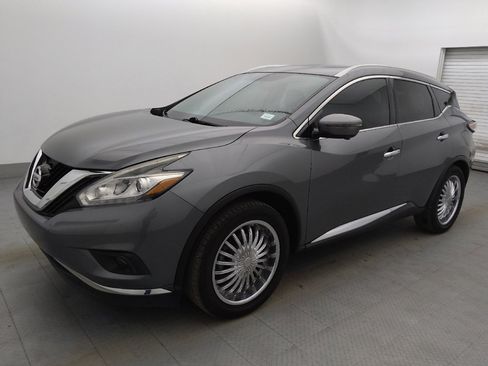 Used 2018 Nissan Murano Platinum image 2