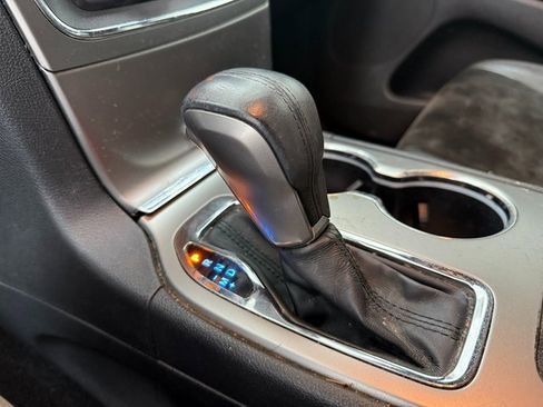 Used 2017 Jeep Grand Cherokee Altitude image 15