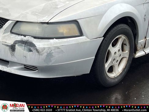 Used 2001 Ford Mustang Coupe image 8