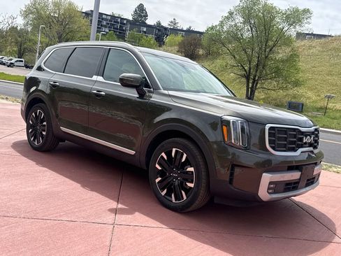 Used 2024 Kia Telluride SX Prestige AWD/4WD image 1