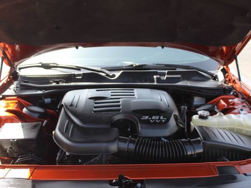 Used 2020 Dodge Challenger GT RWD image 9