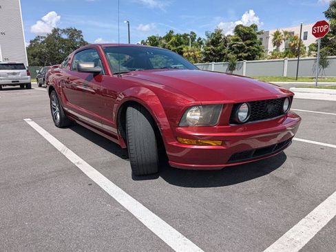 Used 2007 Ford Mustang GT RWD image 3