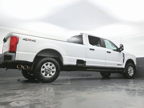 Used 2024 Ford F350 XLT image 49