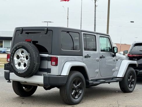 Used 2013 Jeep Wrangler Unlimited Sahara w/ Connectivity Group image 34