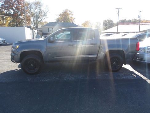 Used 2019 Chevrolet Colorado W/T w/ WT Convenience Package image 4