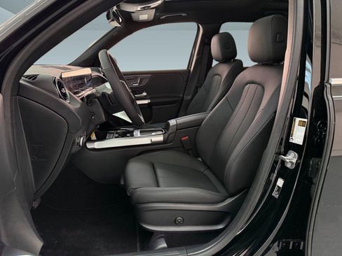 New 2026 Mercedes-Benz GLB 250 image 5