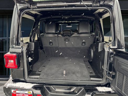 Used 2021 Jeep Wrangler Unlimited Sahara image 11