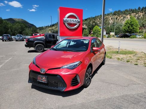 Used 2019 Toyota Corolla SE image 1