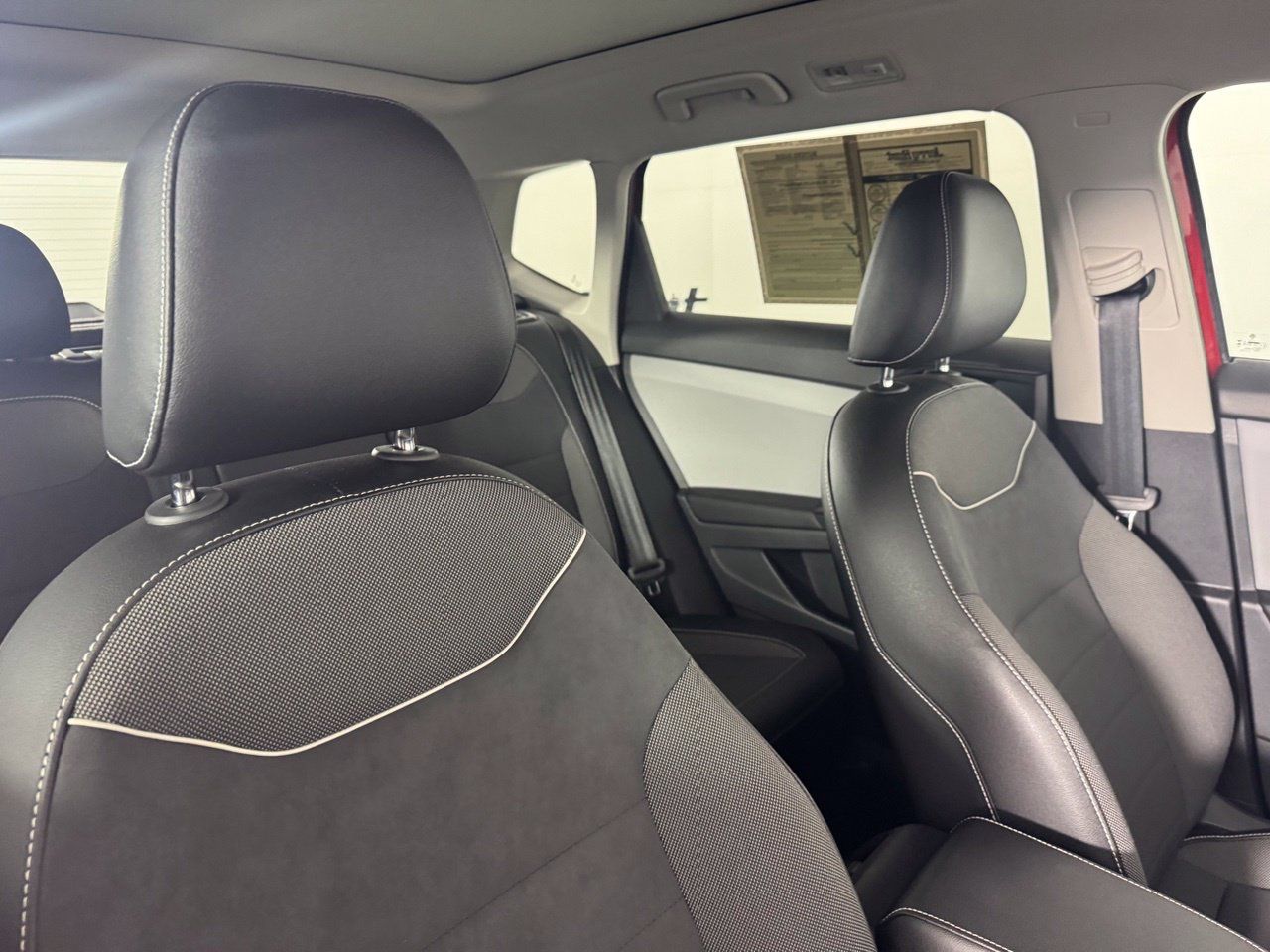Used 2023 Volkswagen Taos SE w/ Panoramic Sunroof Package FWD image 35