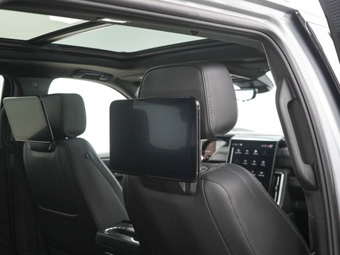Used 2025 GMC Yukon Denali w/ Denali Reserve Package AWD/4WD image 14
