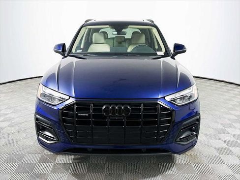 Certified 2025 Audi Q5 2.0T Premium Plus w/ Premium Plus Package image 2