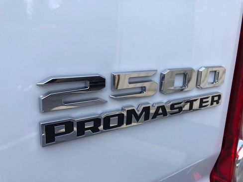 Used 2025 RAM ProMaster 2500 w/ U-Haul Equipment Group FWD image 15