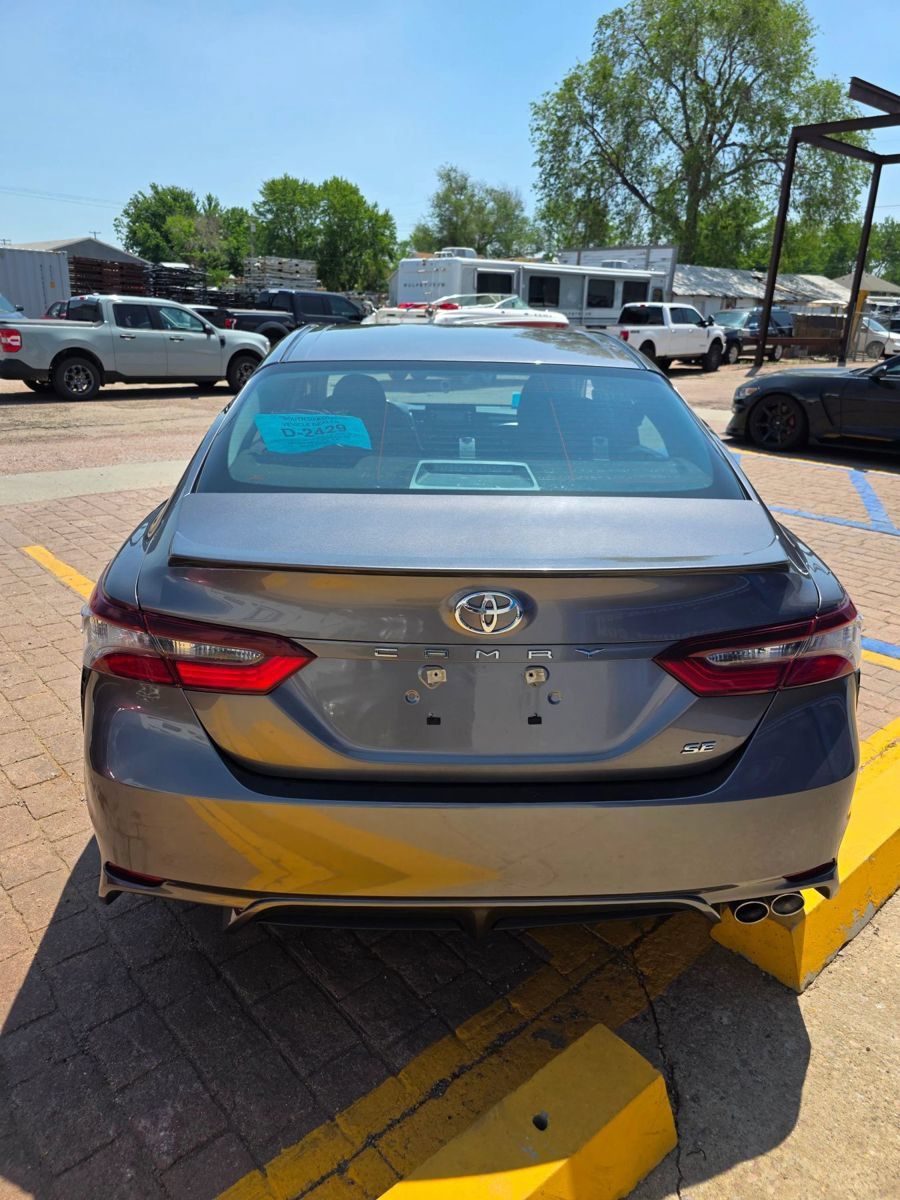 Used 2023 Toyota Camry SE FWD image 6