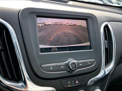 Used 2023 Chevrolet Equinox LT FWD image 23