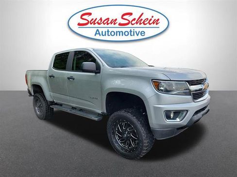 Used 2019 Chevrolet Colorado W/T RWD image 21