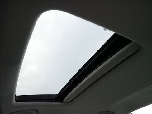 Certified 2025 Honda Accord EX-L image 31