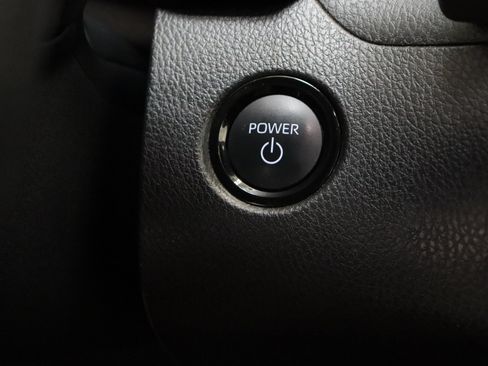 Used 2025 Toyota Camry LE w/ Convenience Package FWD image 18