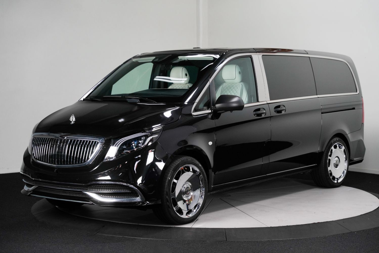 Used 2021 Mercedes-Benz Metris Passenger image 5