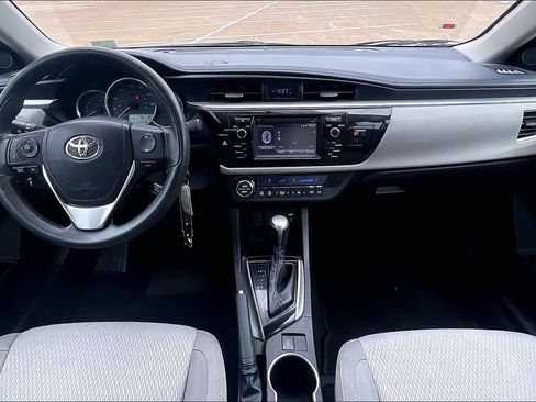 Used 2014 Toyota Corolla LE FWD image 9