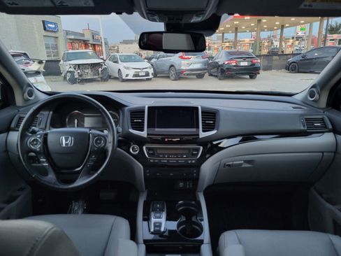 Used 2018 Honda Pilot Elite image 28