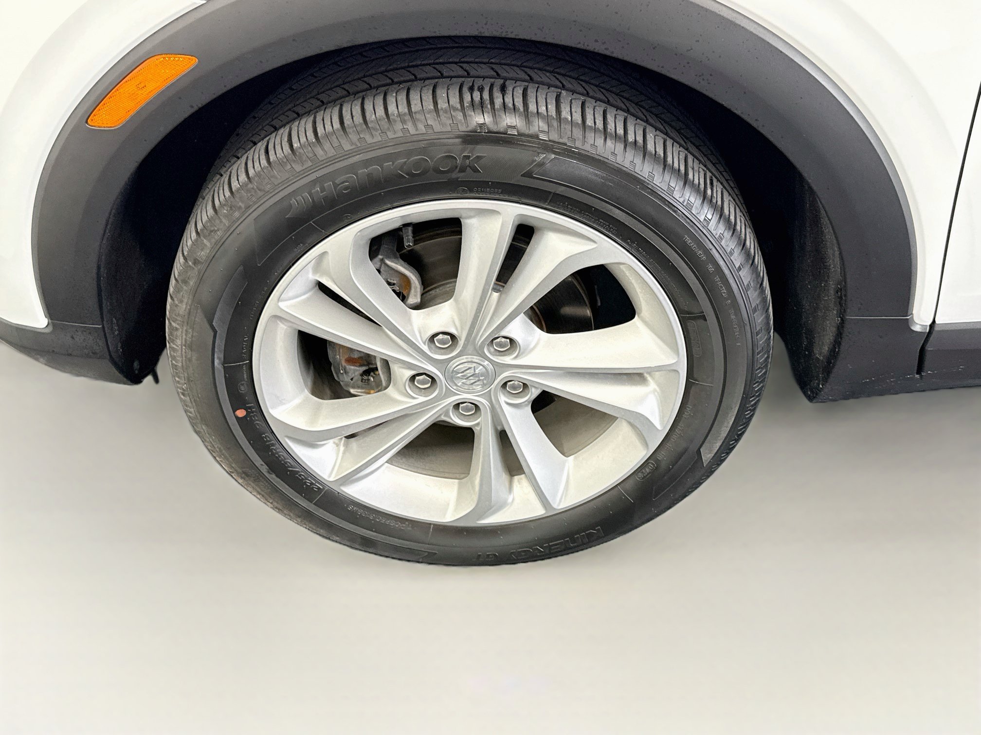 Used 2023 Buick Encore GX Preferred w/ Cold Weather Comfort Package FWD image 11