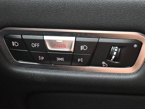Used 2021 BMW X5 xDrive40i AWD/4WD image 29