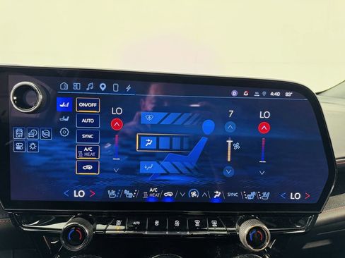 Used 2024 Chevrolet Blazer EV RS AWD/4WD image 19