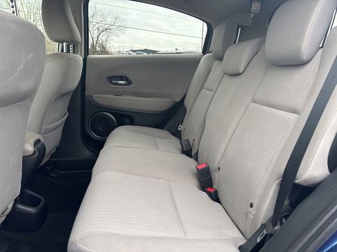 Used 2016 Honda HR-V EX image 10