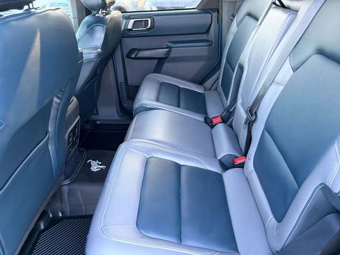Used 2024 Ford Bronco Outer Banks image 28